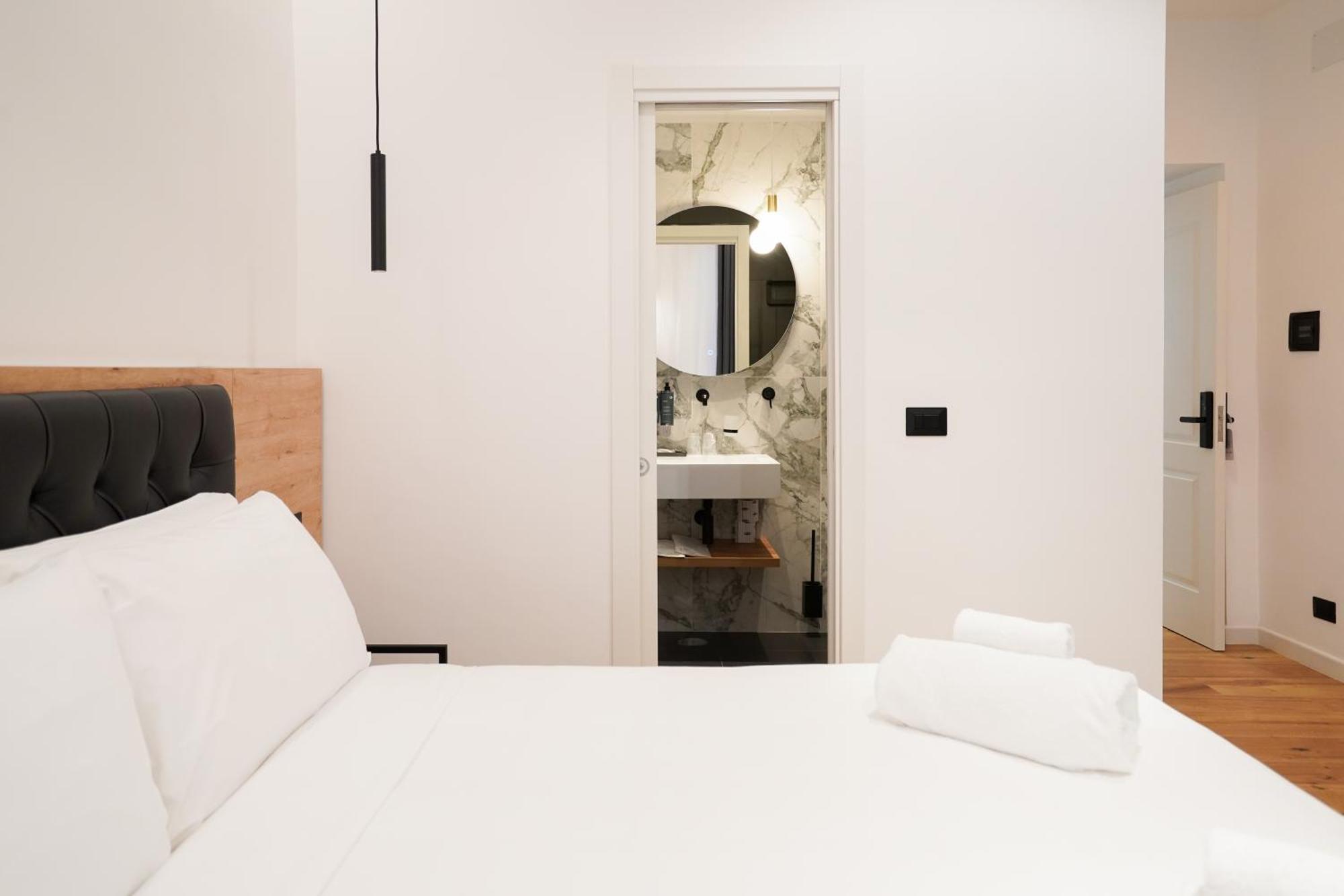 רומא No Man'S Land Guesthouse מראה חיצוני תמונה