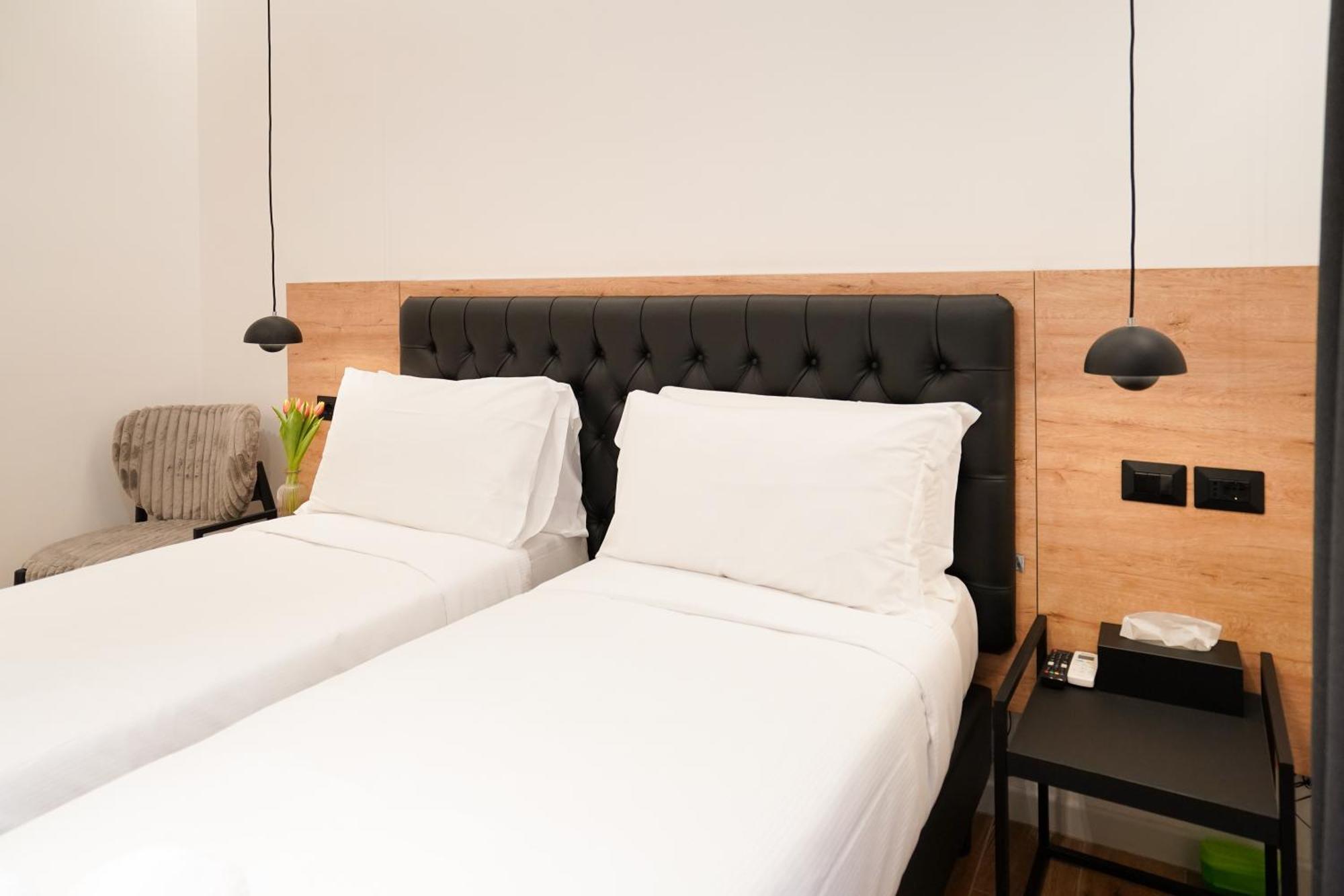 רומא No Man'S Land Guesthouse חדר תמונה